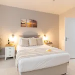 The Clarence Gardens Hotel, Bw Signature Collection Hotel