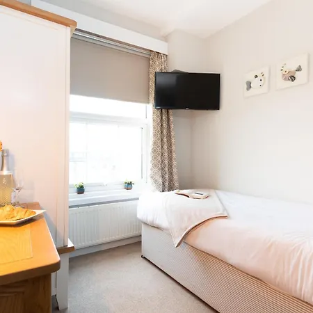 The Clarence Gardens Hotel Scarborough