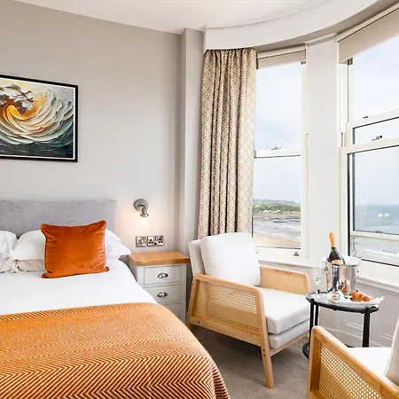 The Clarence Gardens 4* Scarborough