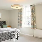 酒店 The Clarence Gardens Hotel, Bw Signature Collection 4*