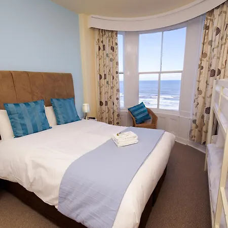The Clarence Gardens Hotel 4*