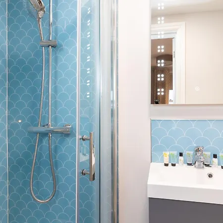 Hotel The Clarence Gardens Hotel, Bw Signature Collection