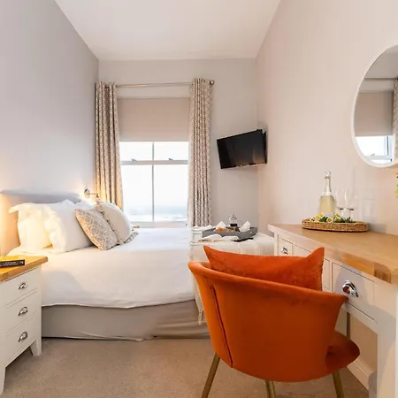فندق The Clarence Gardens Hotel, Bw Signature Collection 4*