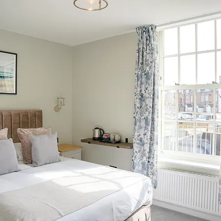 The Clarence Gardens Hotel, Bw Signature Collection Hotel Scarborough