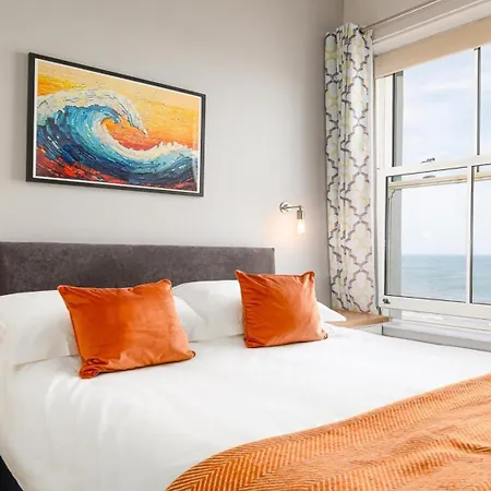 The Clarence Gardens Hotel, Bw Signature Collection Hotel