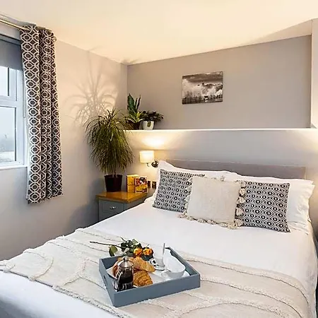The Clarence Gardens Hotel, Bw Signature Collection 4*
