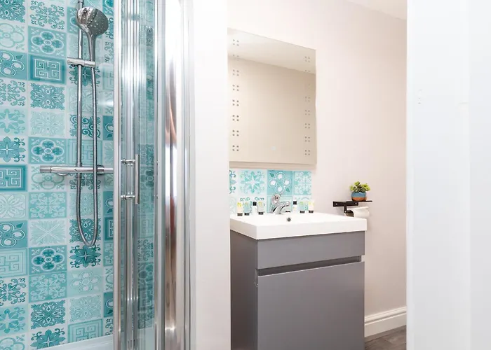 The Clarence Gardens Hotel, Bw Signature Collection 4* Scarborough