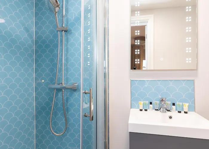 Hotel The Clarence Gardens Hotel, Bw Signature Collection