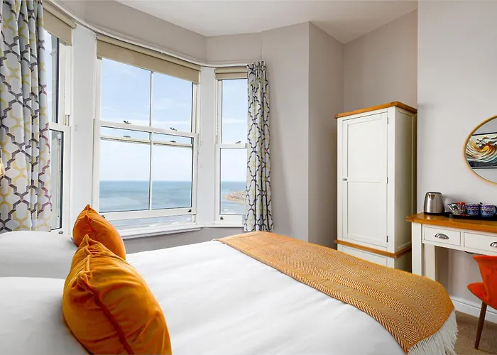 Hotel The Clarence Gardens Hotel, Bw Signature Collection 4*