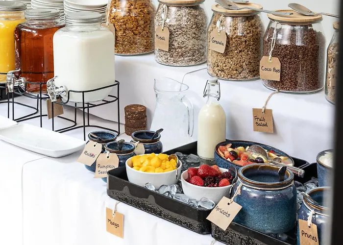 The Clarence Gardens Hotel, Bw Signature Collection 4* Scarborough