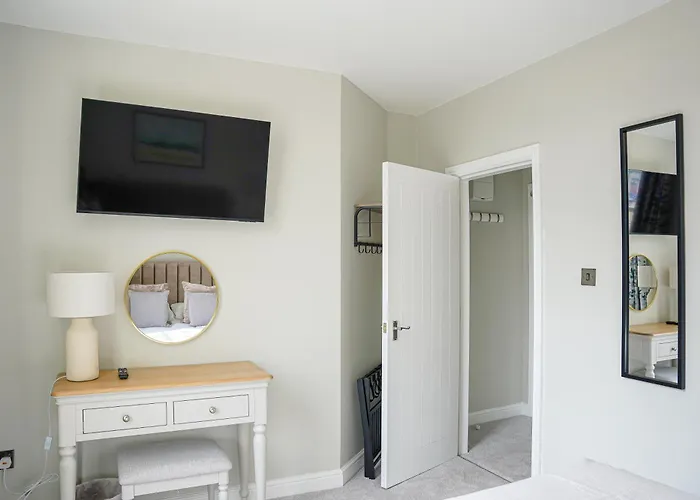 Hotel The Clarence Gardens Hotel, Bw Signature Collection 4*