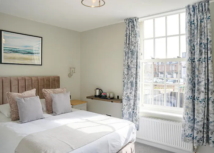 The Clarence Gardens Hotel, Bw Signature Collection Hotel Scarborough