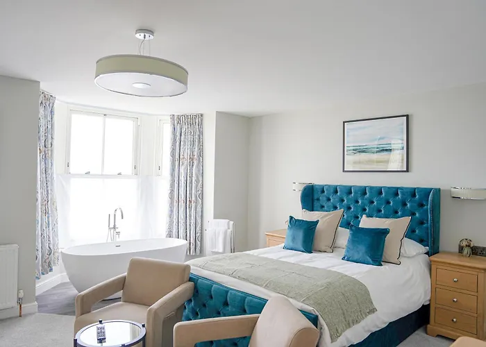 The Clarence Gardens Hotel, Bw Signature Collection 4* Scarborough