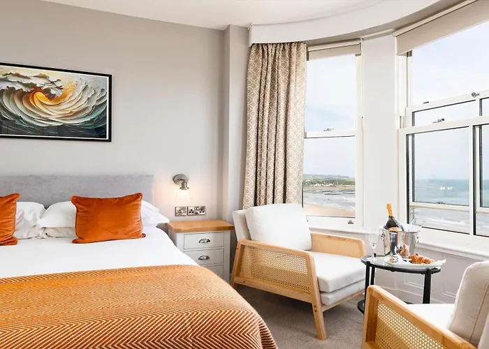 The Clarence Gardens Hotel, Bw Signature Collection Hotel 4*