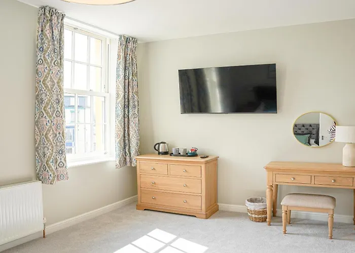 Hotel The Clarence Gardens Hotel, Bw Signature Collection 4*